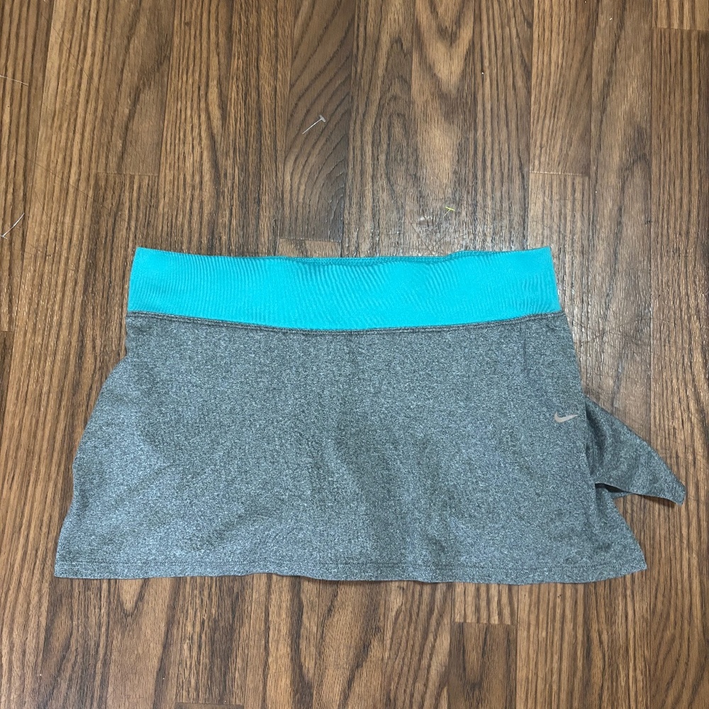 Nike Dri Fit * Woman’s Shorts * Turquoise and Grey * Size Small.